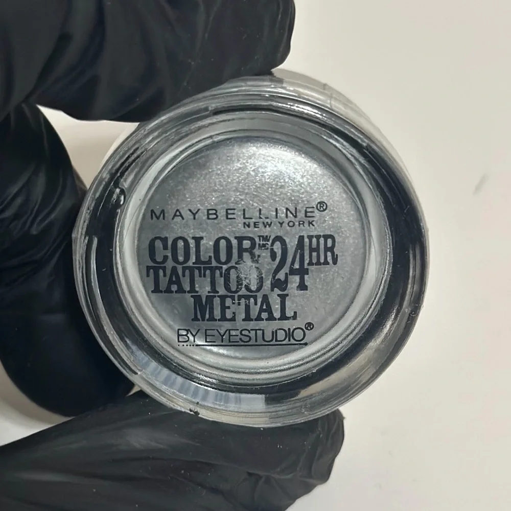 Maybelline Eyestudio Color Tattoo 24HR Eyeshadow 60 Sliver Strike 14 Oz